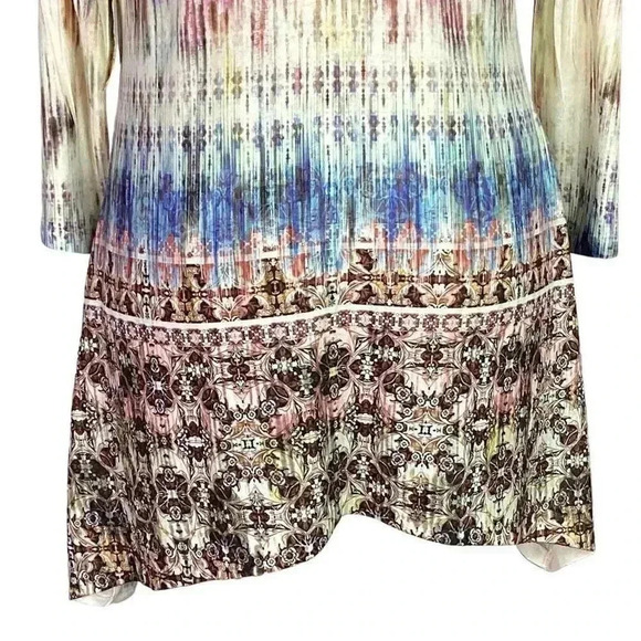 One World Women XL Studded Sharkbite Geometric Top Blue Multicolor 3/4 Sleeves - Picture 7 of 11